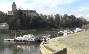 vue du port de plaisance de Château-Gontier